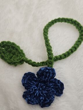 Crochet Blue Flower Bookmark
